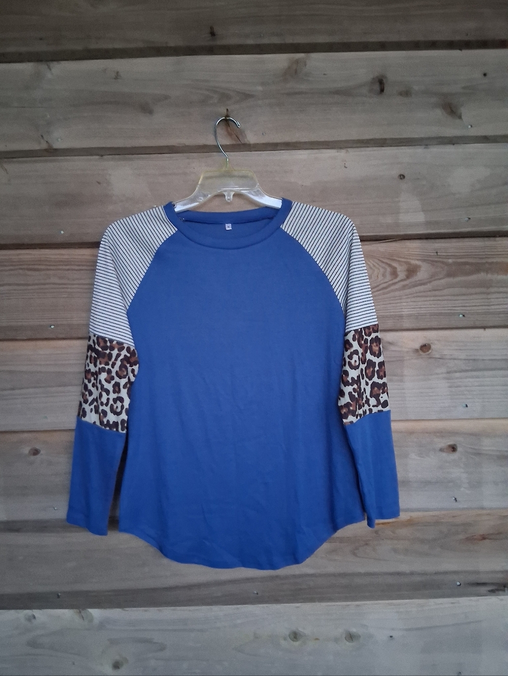 Raglan Top W/Contrasting Sleeves